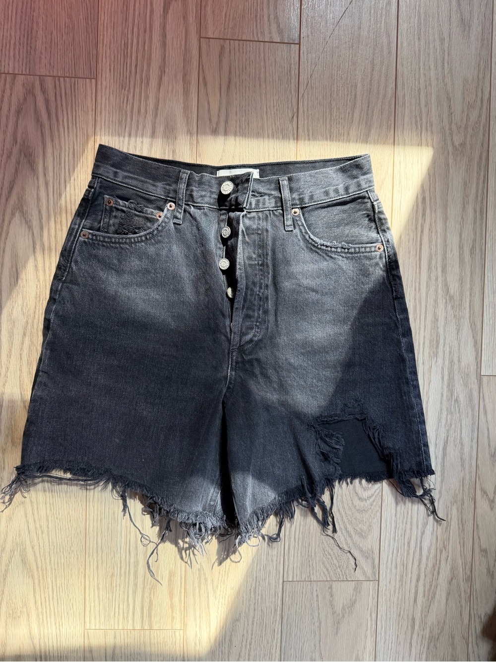 AGOLDE Black High-Rise Button-Front Distressed Denim Shorts